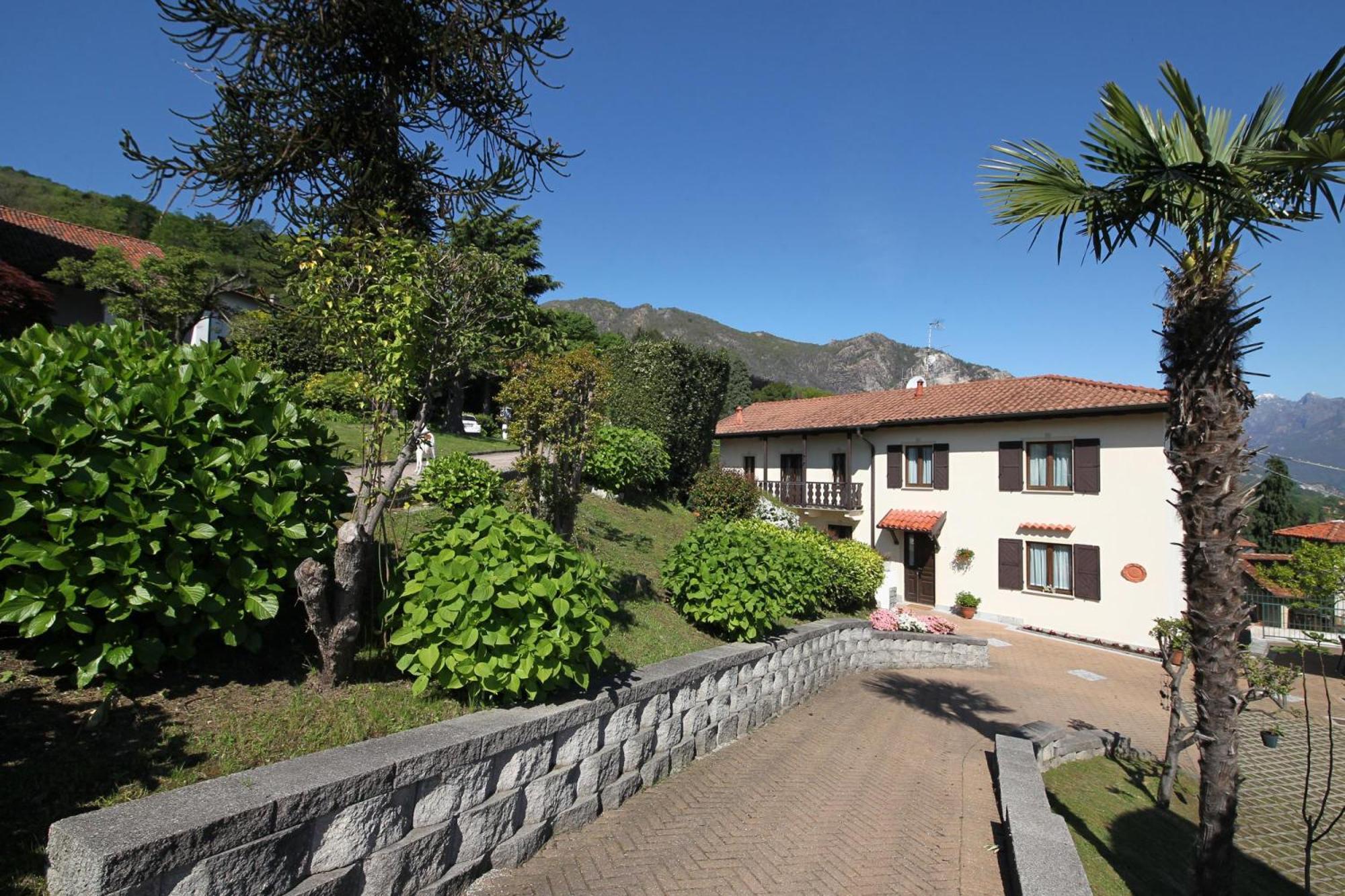 The Cottage On The Lake - Happy Rentals Baveno Esterno foto