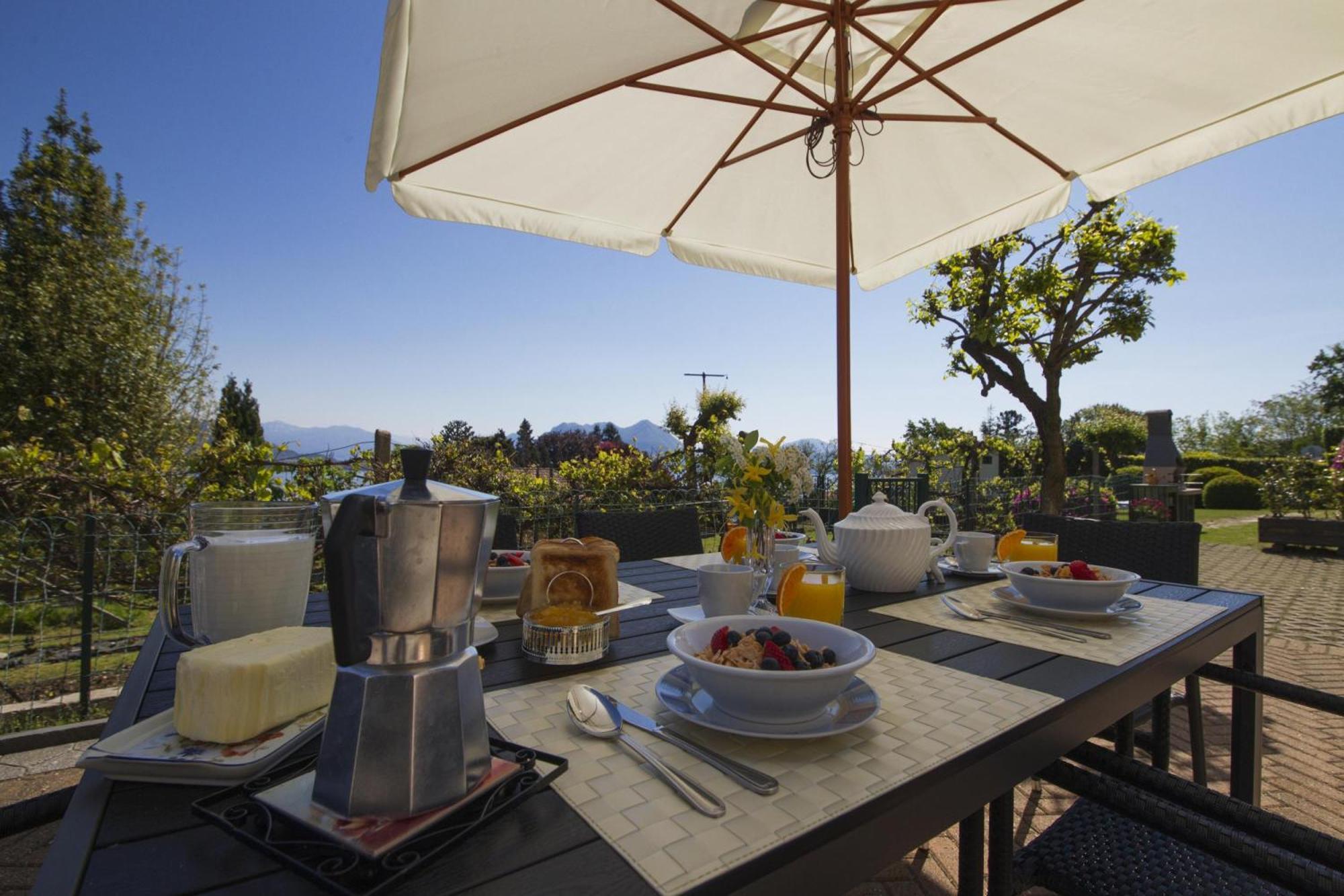The Cottage On The Lake - Happy Rentals Baveno Esterno foto
